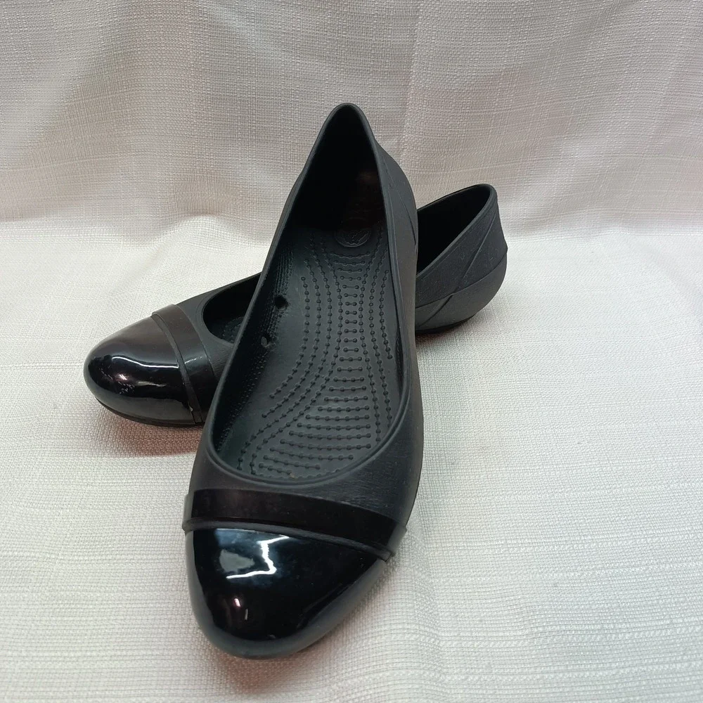 Crocs Gianna Alice Ballet Flats Black Patent‎ Cap Toe Womens 8 Comfort Casual